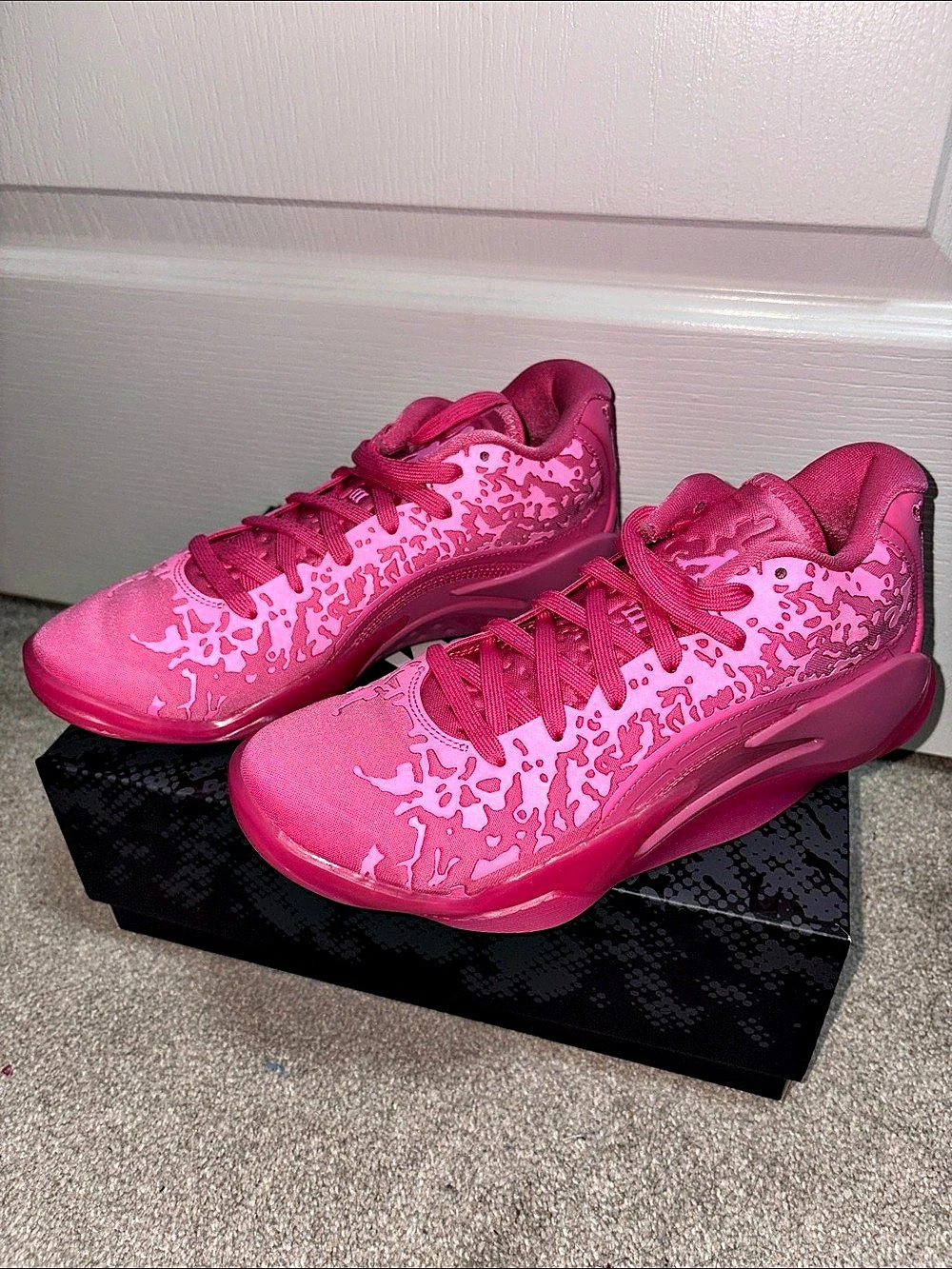 Jordan Zion 3 Pink Lotus Basketball Sneakers US 6Y (Grade School)